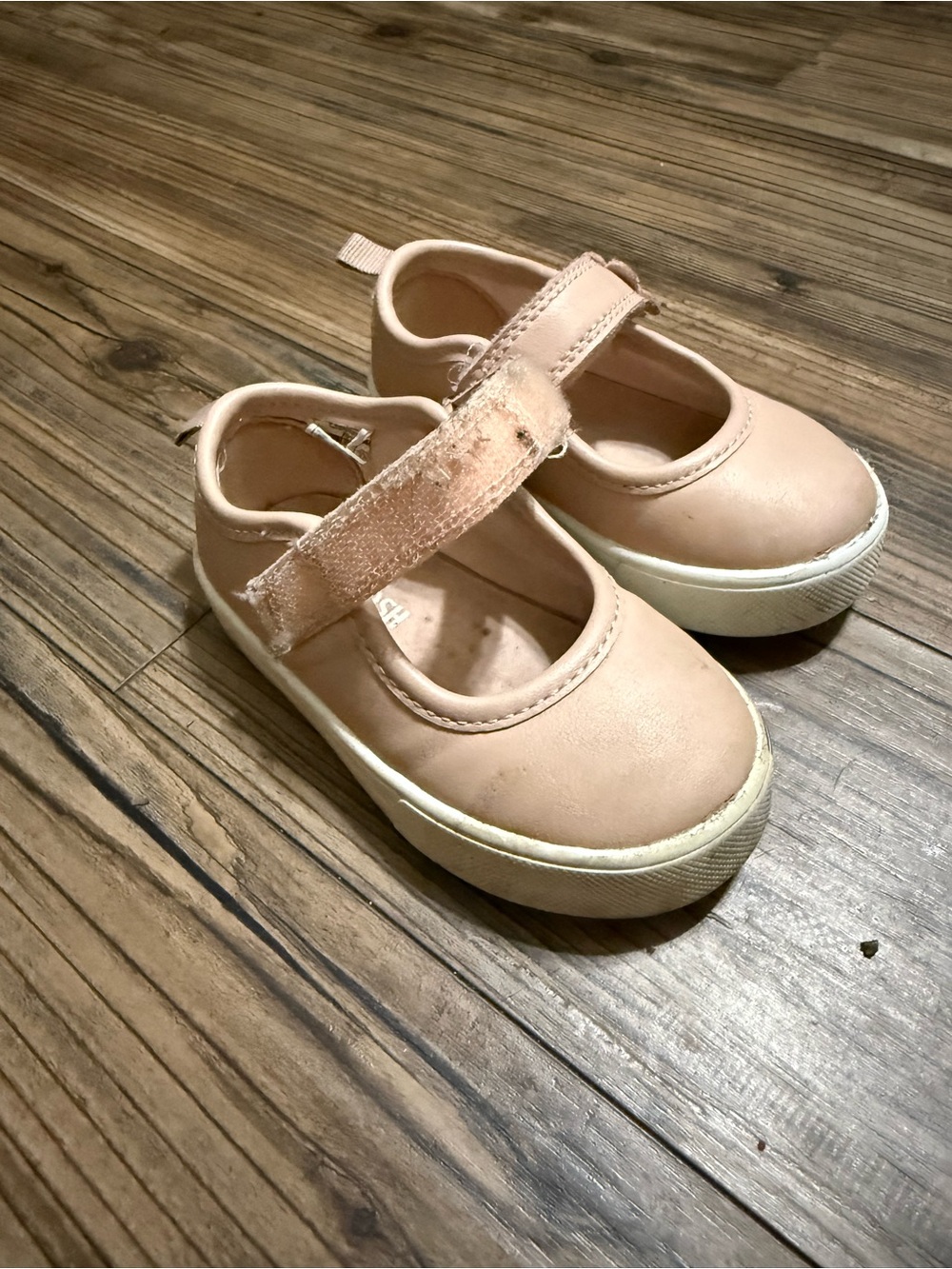OshKosh B'gosh Girls Blush Pink Mary Jane Sneakers